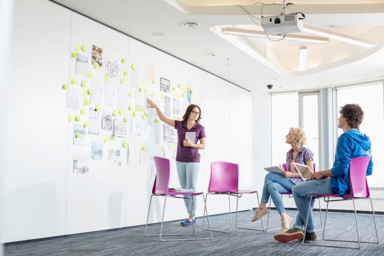 Kiedy pełna księgowość a książka przychodów i rozchodów?